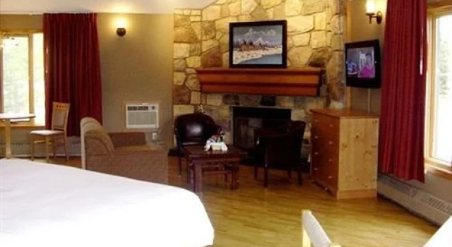 Nakoda Lakeside Lodge, Reservar Hotel Seebe Nakiska