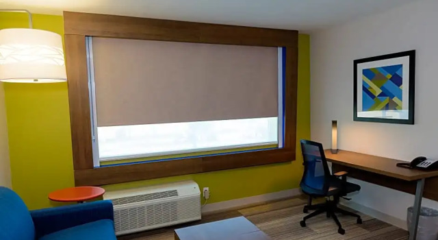 Четырёхместный люкс Holiday Inn Express & Suites McKinney - Frisco East by IHG