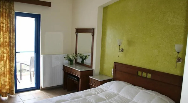 Двухместный номер Standard с балконом и с видом на море Agnadi Hotel