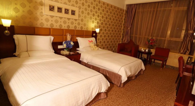 Guangzhou Yulong Business Hotel