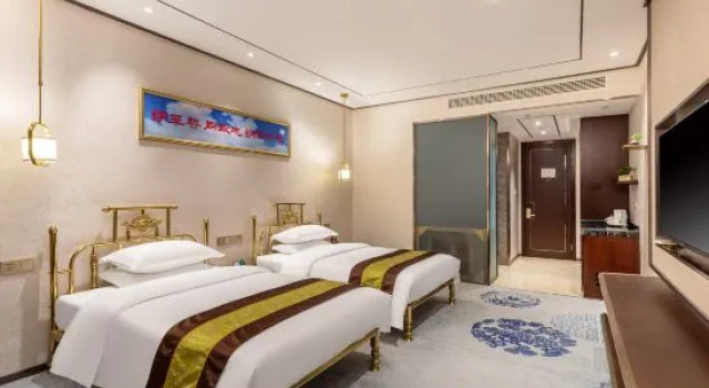Номер Standard с видом на озеро KAMENOI HOTEL Awajishima
