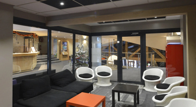 Hôtel Club MMV Les Brévières, Забронировать Отель Les Brevieres Тинь, рядом с Горнолыжный подъемник Бревьер