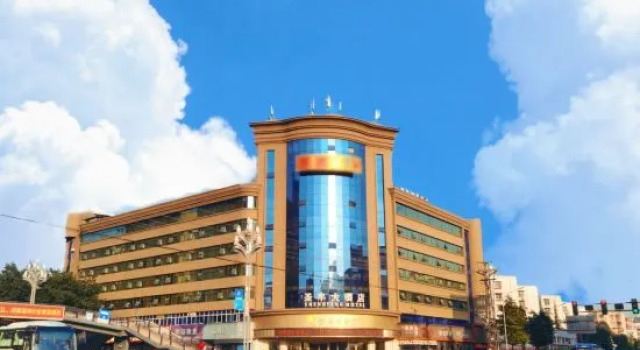 Shengfeng Hotel, Rezerwuj Hotel Hotele 3-gwiazdkowe w Mianyang, 3*