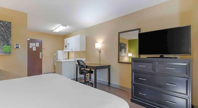 Люкс c 1 комнатой MainStay Suites Columbus North - Worthington