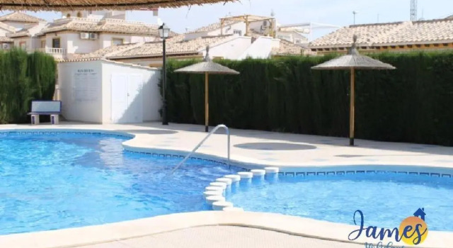 Playa Golf R4 Lovely quad house with communal pool P245, Забронировать Апартаменты/квартира Апартаменты Ориуэла, Апартаменты/квартира