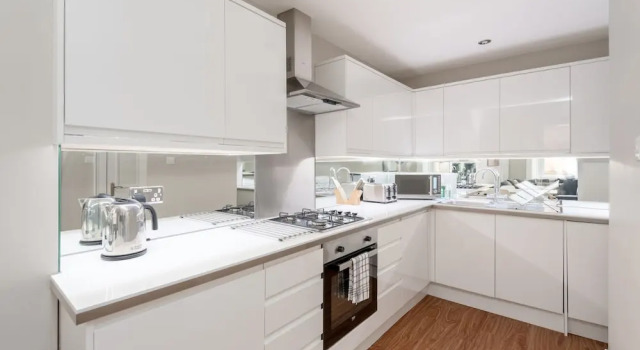 Silver Lining Apartment near Holyrood