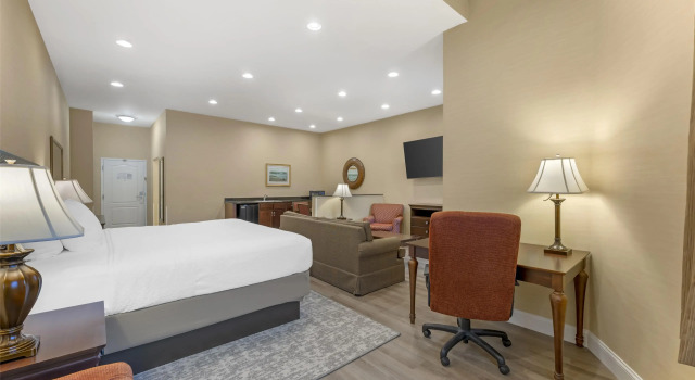 Двухместный люкс Best Western PLUS Vineyard Inn and Suites