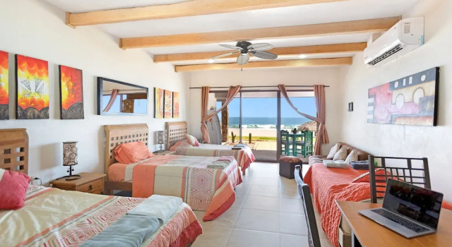 Люкс Comfort oceanfront Punta Conejo Camila bungalows Surf Camp