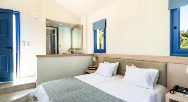 Одноместный номер Standard с видом на сад Porto Galini Seaside Resort & Spa