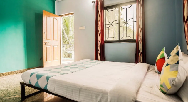 OYO 19176 Home River View 2BHK Siolim
