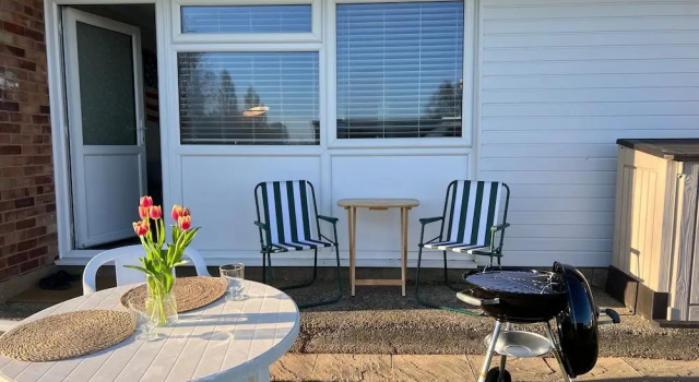 Шале Beach Chalet - 2 Bedrooms - 4 Guests - Parking