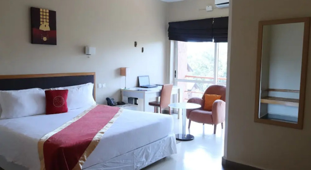 Двухместный номер Business с видом на поле для гольфа Metropole Hotel Kampala
