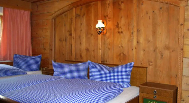 Pension Wassererhof, Rezerwuj Hotel Hotele w Tyrol z parkingiem, Parking