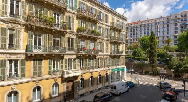 Notre Dame - Huge Sunny Modern 2br Flat - Terrace, Забронировать Отель Ницца Приморские Альпы, рядом с Набережная Соединенных Штатов