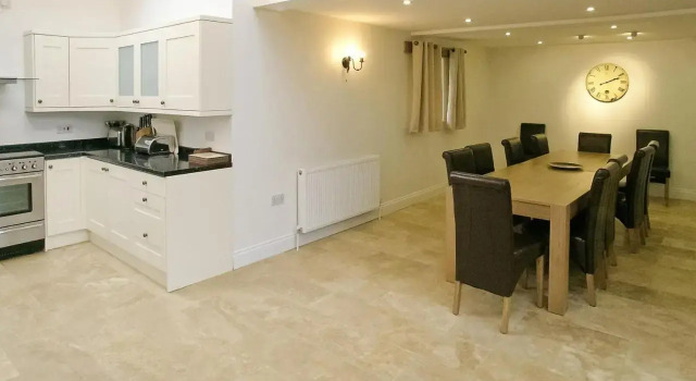 Willow Barn - Czb, Book Apartment Honing The Broads