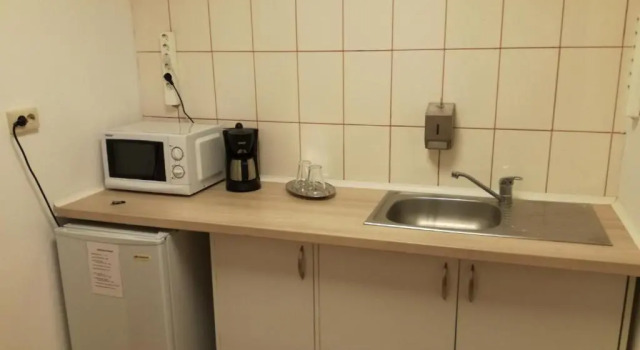 Двухместная студия Business Transit to Therme & Airport , Free Parking