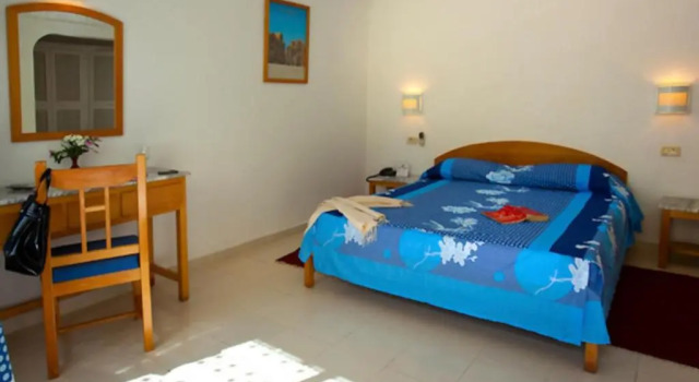 Четырёхместный номер Standard Hotel Samira Club - Caters to Couples