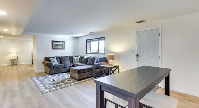 Waynesville Studio Suite < 1 Mi to Downtown!, Забронировать Апартаменты/квартира Уэйнсвилл Аппалачи, рядом с Balsam Spa