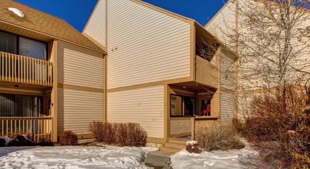 Scandinavian 72 Vantage Condo with Private Hot Tub by RedAwning