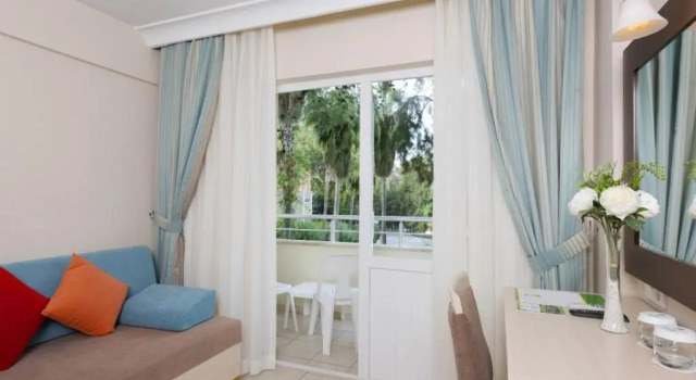 Трёхместный номер Standard Club Sidelya Hotel