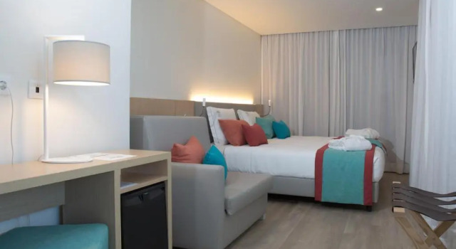 Полулюкс Mafra Hotel