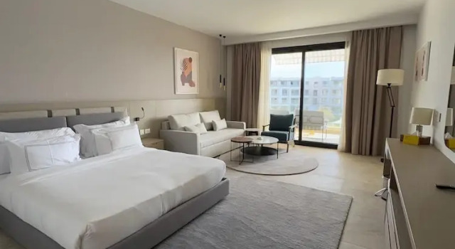 Двухместный номер Deluxe с видом на бассейн The G Einbay Golf Resort