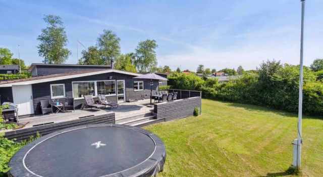 "Thrugils" - 200m from the sea in SE Jutland, Rezervovat Hotel Hotely v Kelstrup Strand s parkováním, Parkování