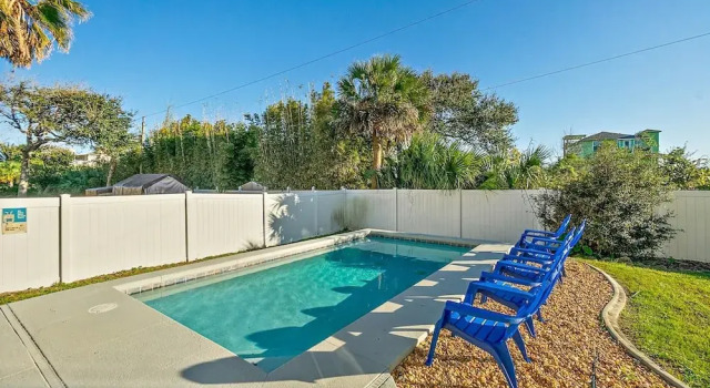 Коттедж Perfect Beach House 2min Walk With Heated Pool and Hot Tub 4 bed 3 Bath With Pet Friendly