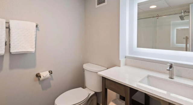 Номер Standard Best Western Plus Alexandria Fort Belvoir