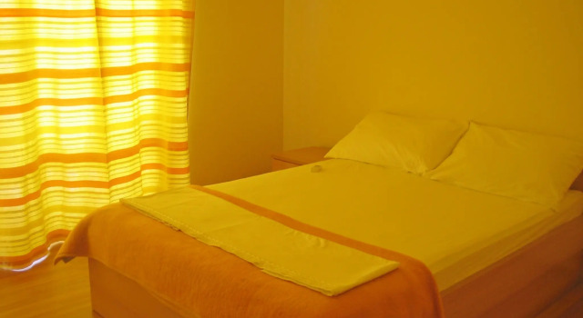 Mladen, Book Hotel Hoteller i Split Region med parkering, Parkering
