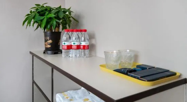 Люкс Deluxe Pudun Business Hotel (Linyi)