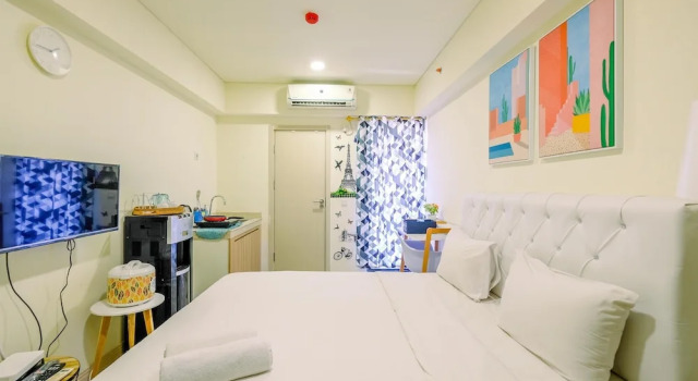 Standard Zimmer Simply And Homey Studio Meikarta Apartment
