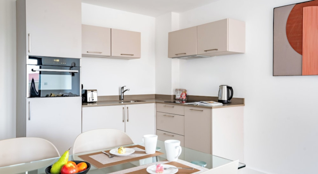 Люкс Executive с 2 комнатами с балконом The Jubilee by Supercity Aparthotels