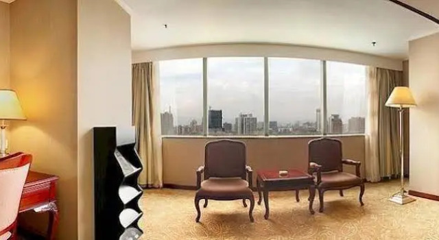 Telecom International Hotel, Rezerwuj Hotel Hotele w Kunming z parkingiem, Parking