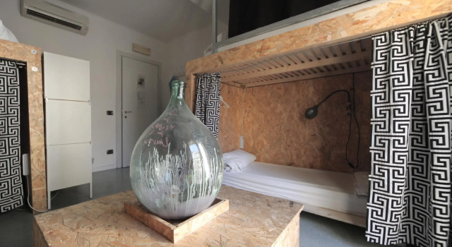 Кровать в общем номере Dopa Hostel