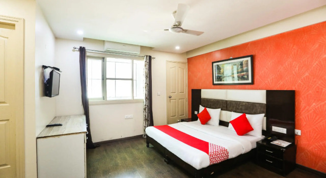 Люкс Standard Collection O 65905 Hotel Grand Shoba Inn