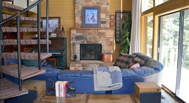 Storm Mountain Escape by Mount Majestic, Book Hotel Hoteller i Brighton med parkering, Parkering