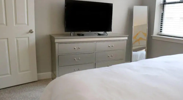Elegant Two Bedroom Suite, Забронировать Отель Отели Бостона 3 звезды, рядом с The Games People Play, 3*