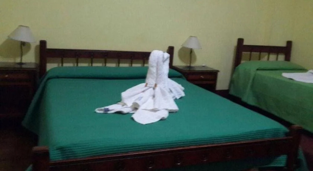 Hostal El Alcazar, Забронировать Отель Отели Сальта с парковкой, рядом с La Merced Church, Парковка