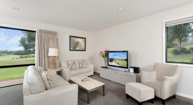 Flagship, Villa 111 Horizons Golf Club, Rezervovat Vila Salamander Bay Port Stephens