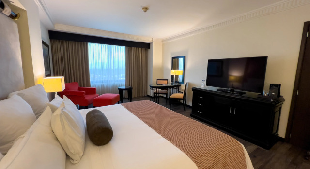 Tikal Futura Hotel & Convention Center, Buchen Sie Hotel Zona 11 Guatemala-Stadt