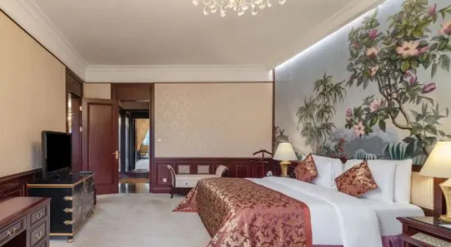Люкс Executive Evergrande World MICE Center