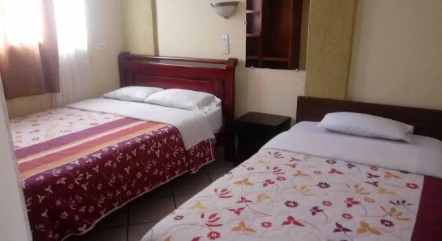 Hostal Alcazar, Varaa Hotelli Baños Tungurahua