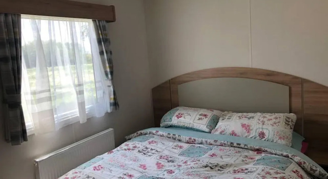 Lovely 3-bed Caravan With Hot Tub in Lincolnshire, Забронировать Дом для отпуска Догдайк Линкольншир