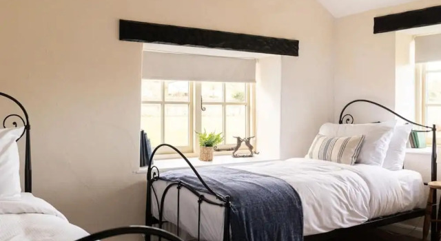 Cosy Yew Tree Cottage With Scenic Field Views, Varaa Lomakoti Mökit kohteessa Merseyside, Mökki