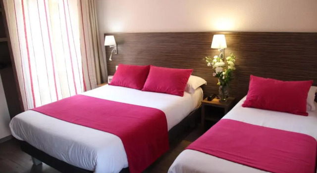 Трёхместный номер Standard Hotel Menton Riviera