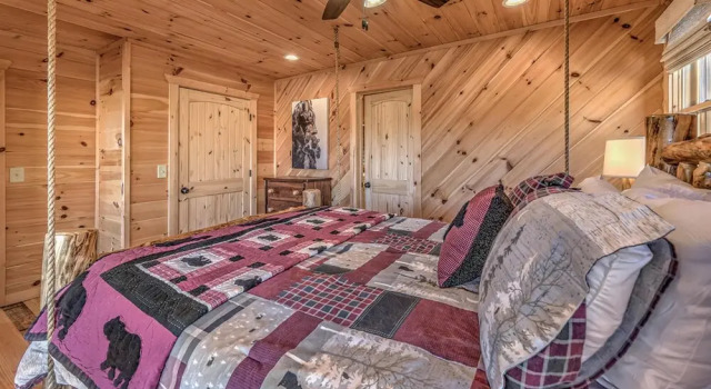 Log-off Lodge by Escape to Blue Ridge, Varaa Hotelli Blue Ridge Georgia