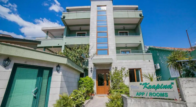 Студия с балконом Apartments Krapina
