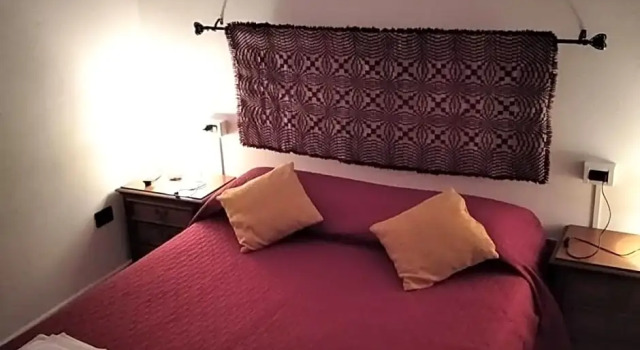 B&B San Francesco, Prenota Bed & breakfast Oliena Barbagia