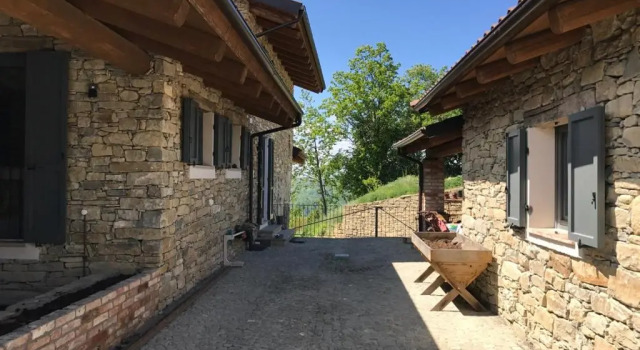 Villa Vignotti, Boek Villa Vakantiehuizen in Mombarcaro, Cottage